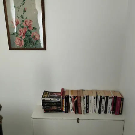 Le Voltaire Apartment *